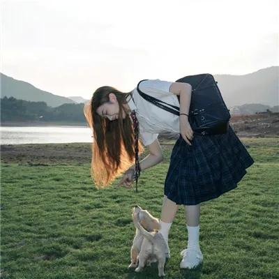怪诞黑家族
